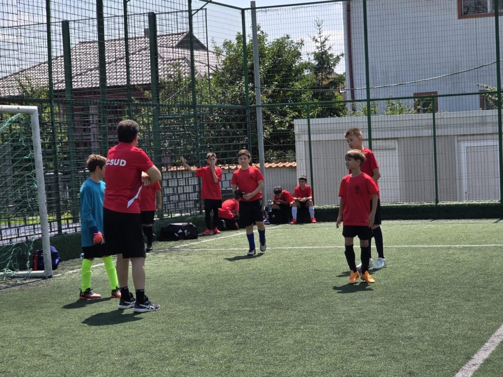 Cum dezvoltă ACS Unirea Dobroești inteligența emoțională prin antrenamente ludice 12 Cum dezvoltă ACS Unirea Dobroești inteligența emoțională prin antrenamente ludice