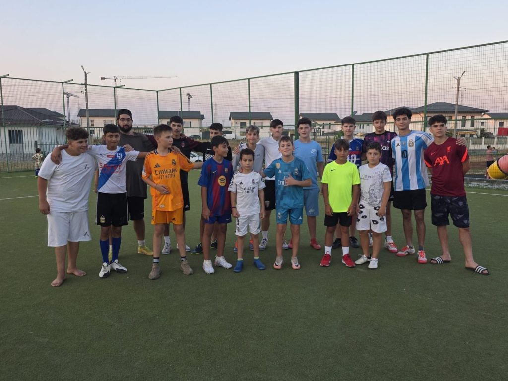 Ilie Mădălin, pasă precisă pe terenul din Dobroești